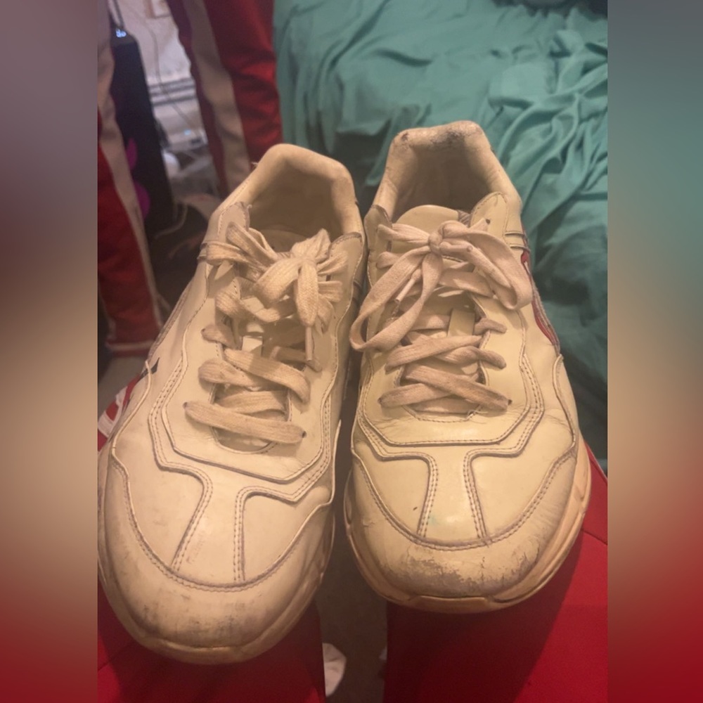 Gucci shoes